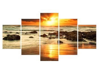 Napsütötte tenger képe