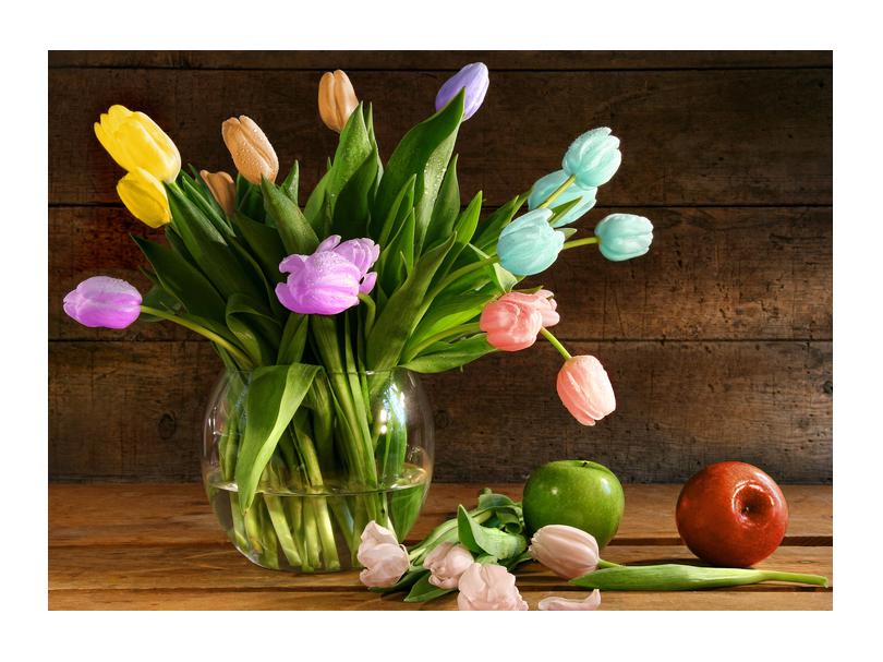 Slika tulipanov v vazi