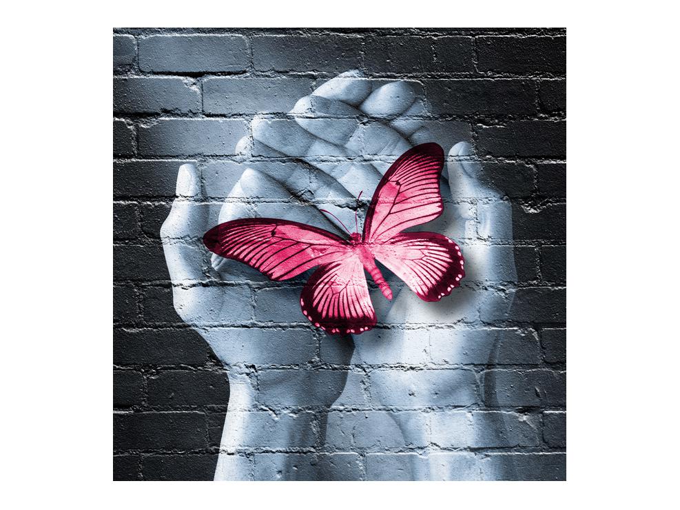 Sodobna slika dlani z metuljem