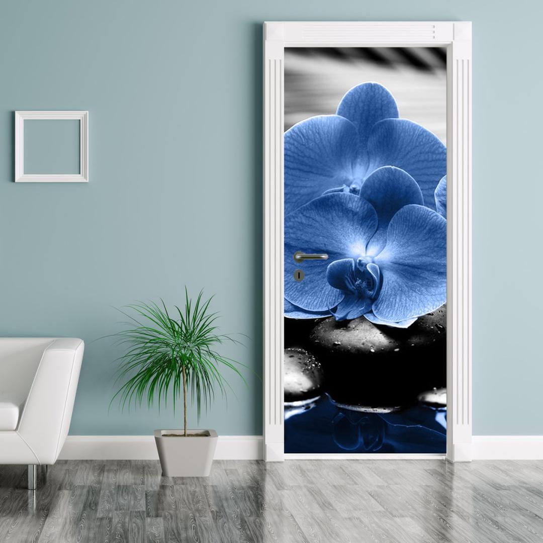 Foto tapeta na vratih - modri cvetovi (D015465D95205)