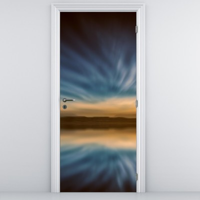 Fototapeta na drzwi - Latarnia morska na morzu