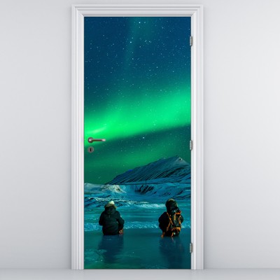 Fototapet pentru ușă - Aurora boreală și oameni