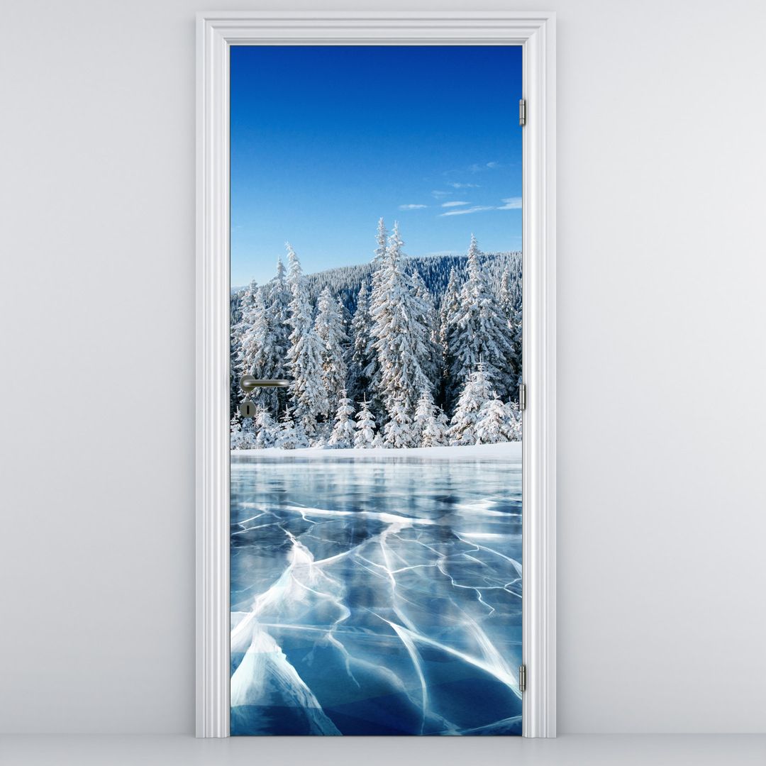 Fototapet pentru ușă - Lac înghețat și pomii înzăpeziți (D021299D95205)