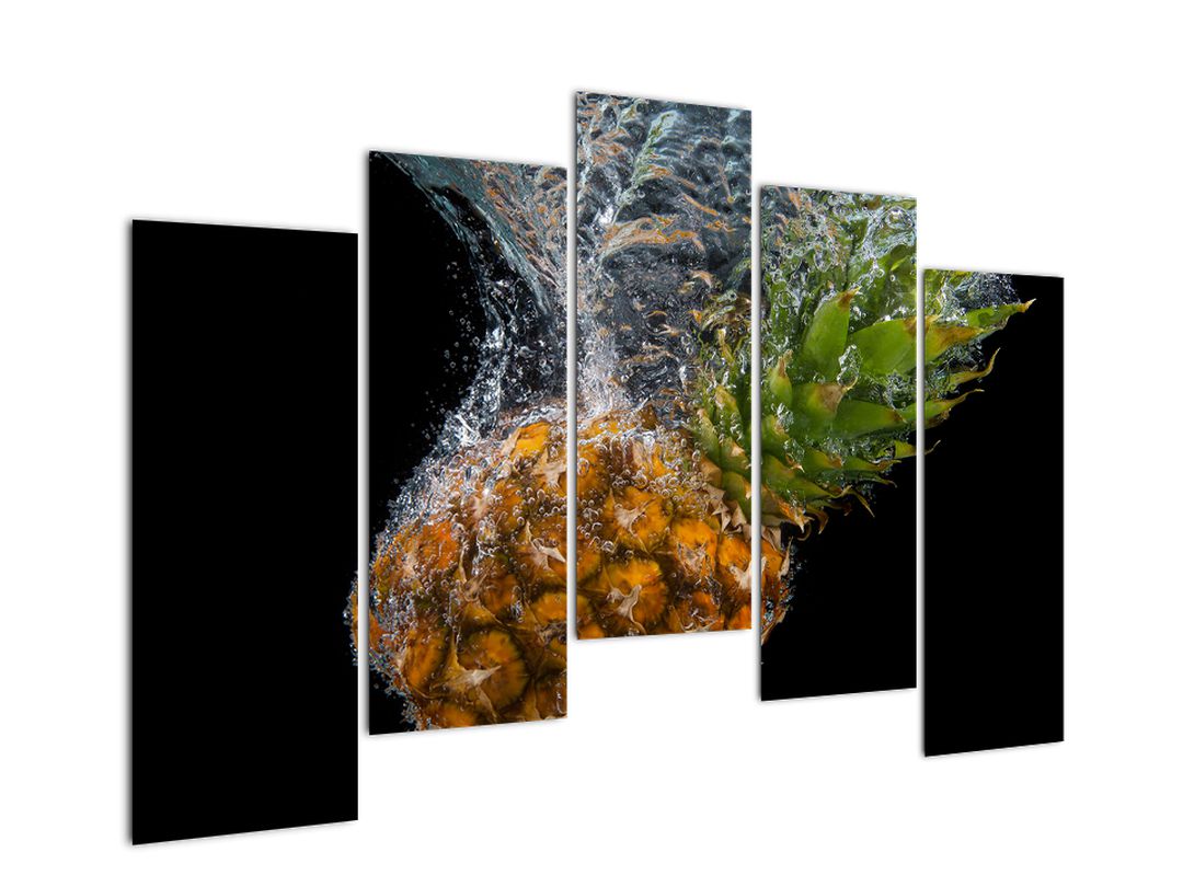 Obraz ananasu ve vodě (V020626V12590)