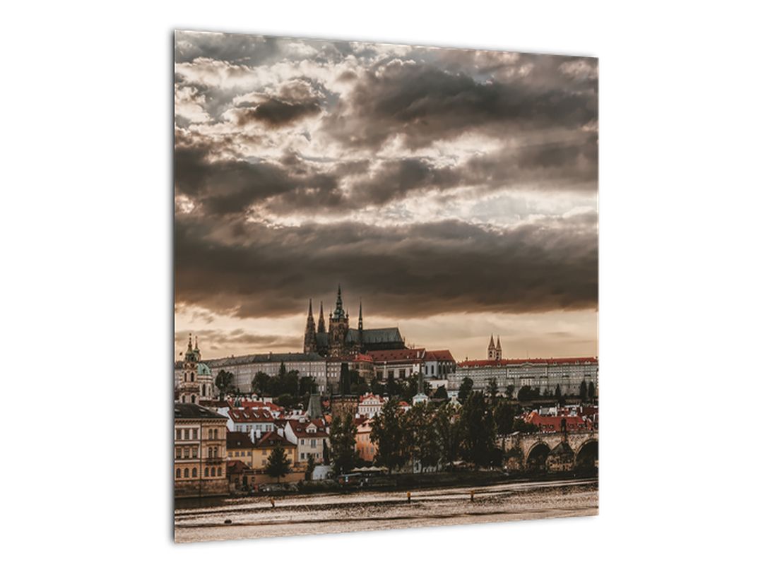 Skleněný obraz - zamračená Praha (V020258V4040GD)
